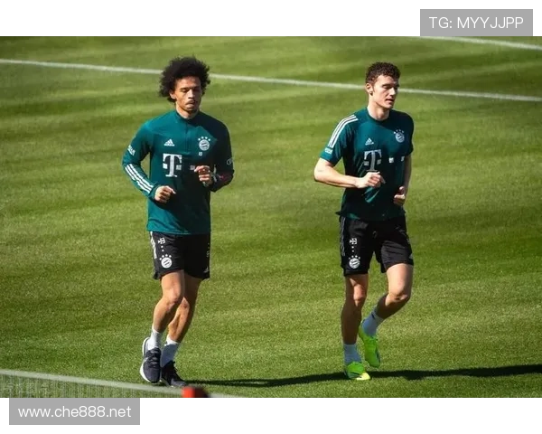 埃因霍温球队结构解析:青训体系与战术框架持续提升竞争力 埃因霍温球队结构解析:青训体系与战术框架持续提升竞争力