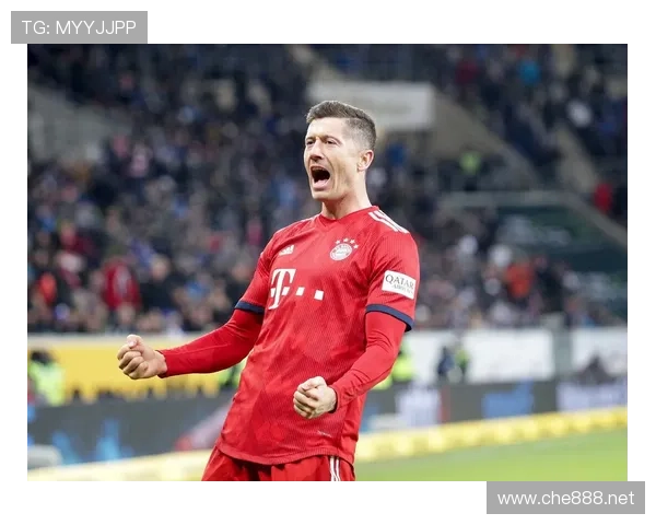 莱万多夫斯基早期生涯解析：低起点前锋的顶级进化路径