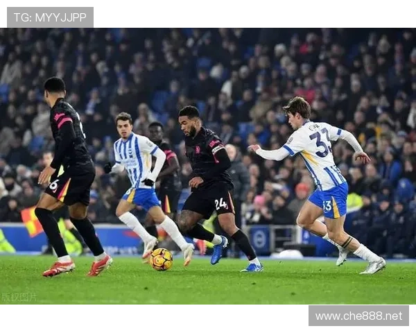 切尔西阵容豪华却缺乏稳定输出,进攻端表现波动影响赛季走势 切尔西阵容豪华却缺乏稳定输出,进攻端表现波动影响赛季走势